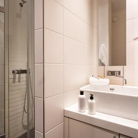 Fantastic 3 Bedroom W/ King-size Beds @design District Lejlighed Helsinki